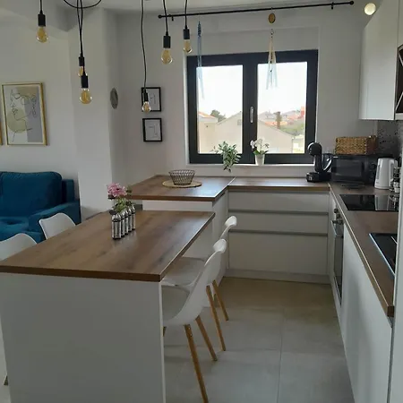 Penthouse Aurelia, Rooftop Terrace & Jacuzzi Apartament *