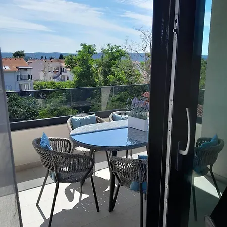 Penthouse Aurelia, Rooftop Terrace & Jacuzzi Apartament