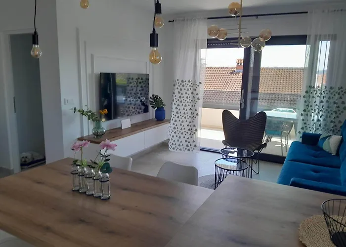 公寓 Penthouse Aurelia, Rooftop Terrace & Jacuzzi