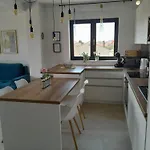 Penthouse Aurelia, Rooftop Terrace & Jacuzzi 아파트 *